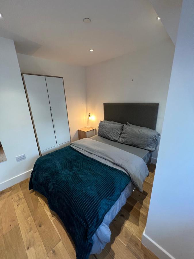 Lovely Apartment In The Centre Of Croydon Exterior foto